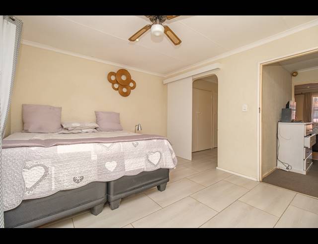 2 BEDROOM DUPLEX FOR SALE IN BLACKHEATH